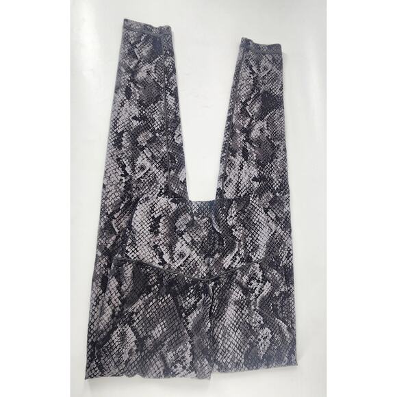 Offline by Aerie Real Me High Waist Crossover Leggings Size S Gray Python Sexy - Picture 3 of 9